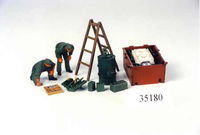 German Tank Engine Maintenance Crew Set - Image 1